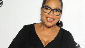 Oprah Raih Penghargaan Khusus di Golden Globe