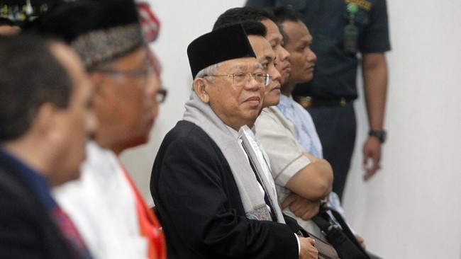 Tim kuasa hukum Ahok mempertanyakan kajian yang dilakukan MUI dalam mengeluarkan fatwa terkait kasus penistaan agama di Kepulauan Seribu.