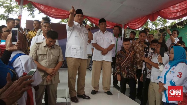 Prabowo Subianto mengatakan Pilkada DKI merupakan simbol pertarungan antara pihak berduit dengan pihak yang ingin memperjuangkan keadilan.