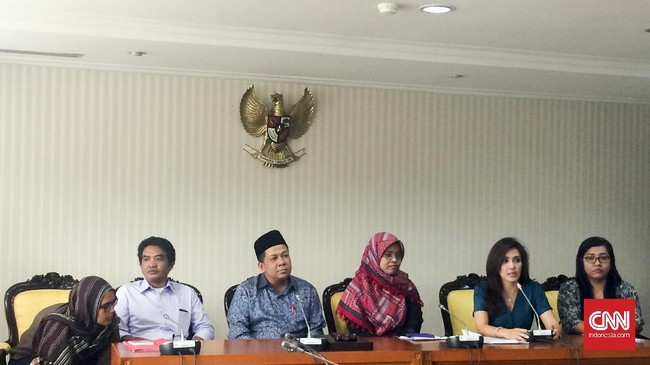 Salah satu hal penting dari revisi UU TKI adalah ratifikasi Konvensi ILO tentang pekerja di sektor perikanan dan kerja layak bagi Pekerja Rumah Tangga (PRT).