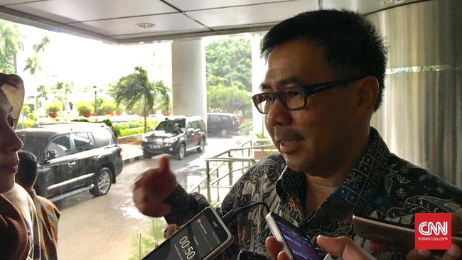 President Total E&P Indonesie Arividya Noviyanto mengatakan pembahasan mengenai hak partisipasi akan dilakukan pasca masa transisi pengelolaan selesai.