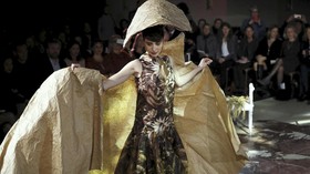 Haute Couture dan Bunga Kertas Franck Sorbier