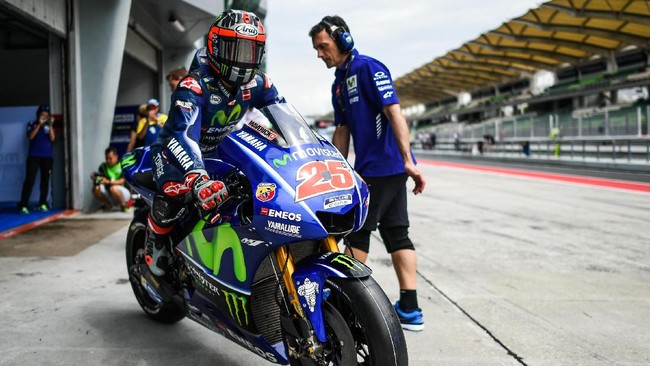 Maverick Vinales mengaku antusias mempelajari data balapan Valentino Rossi dan Jorge Lorenzo dan menyadari banyak hal yang bisa meningkatkan kualitasnya.