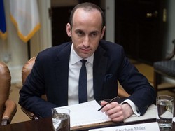 Ajudan Utama Presiden Trump, Stephen Miller Positif Corona