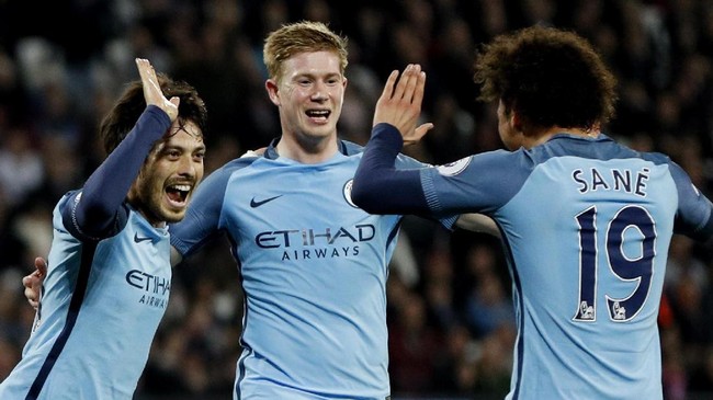 Gelandang 22 tahun asal Portugal, Bernardo Kecil, akan menjadi ancaman bagi lini pertahanan Manchester City. Ia dijuluki sang Lionel Messi kecil.