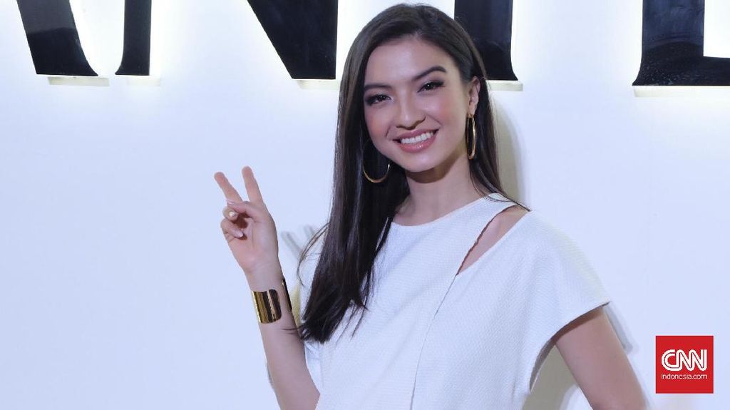 Alasan Raline Shah Mundur dari Posisi Stafsus Menkomdigi