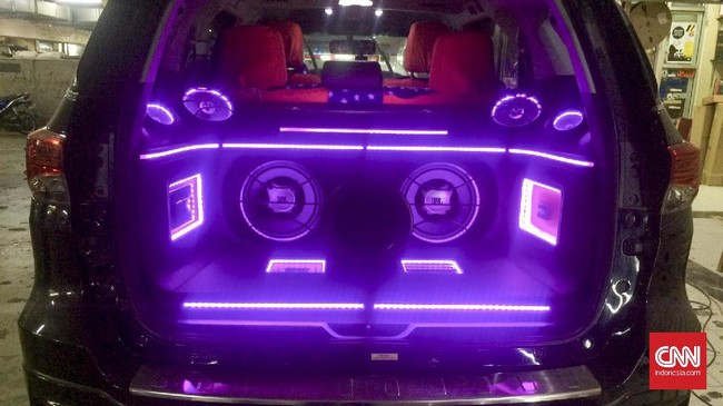 Dalam pemasangan sound system, ada beberapa hal yang harus diperhatikan, karena bisa berpengaruh pada usia sound dan aki kendaraan.