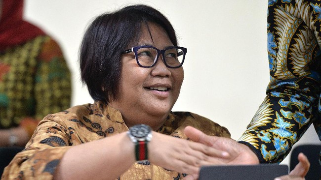 Selain menjabat sebagai Plt. Dirut PT Pertamina (Persero), Yenni Andayani juga tetap menjalankan tugasnya sebagai Direktur Gas dan Energi Baru Terbarukan.