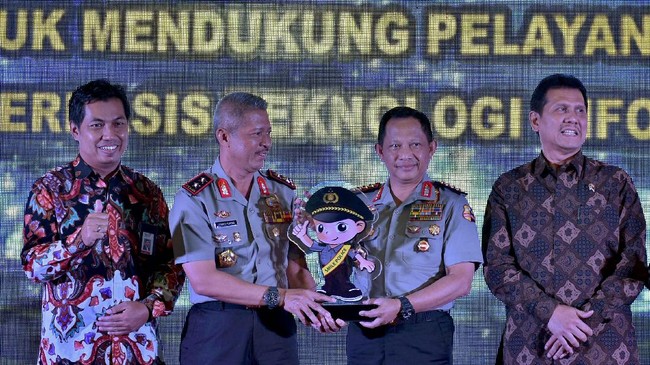 Berdasarkan penilaian Kementerian PANRB, akuntabilitas Polri meningkat tahun 2016 menjadi 71,85 atau mencapai nilai BB.