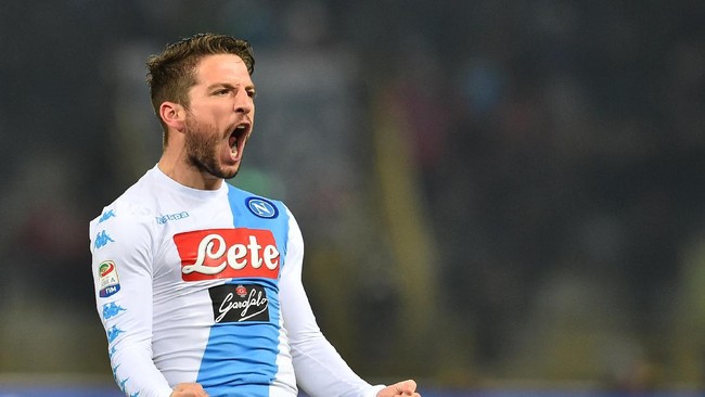 Penyerang internasional Belgia, Dries Mertens, memiliki setidaknya empat poin catatan luar biasa usai laga Napoli versus Roma di Stadion Olimpico.