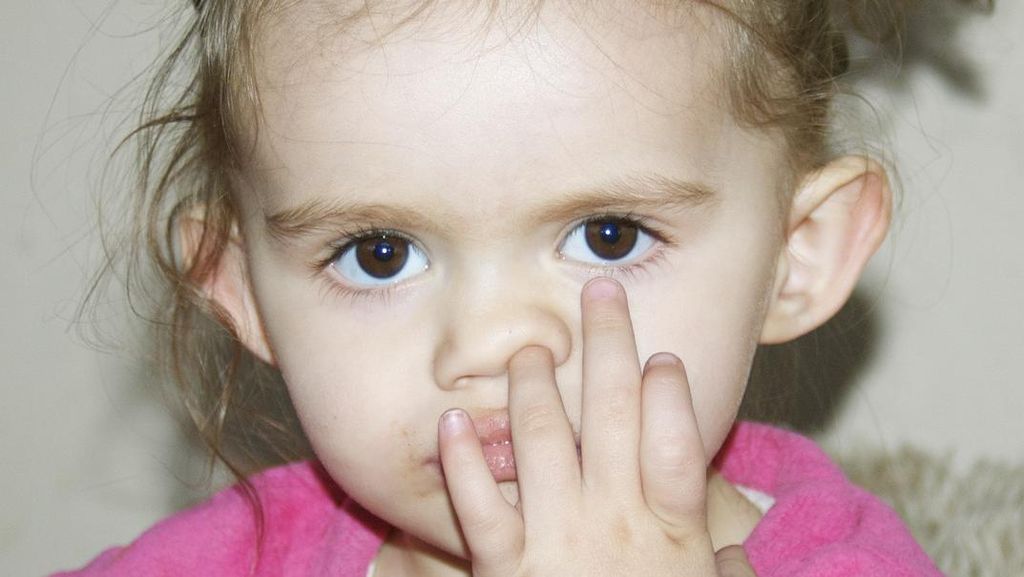 Mengapa Kita Senang Mengupil?