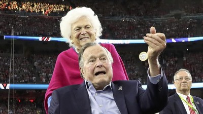 Usai Pemakaman Istri, George HW Bush Dilarikan ke Rumah Sakit