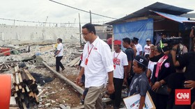 Anies Janji Bangun Kembali Kampung Aquarium yang Digusur Ahok