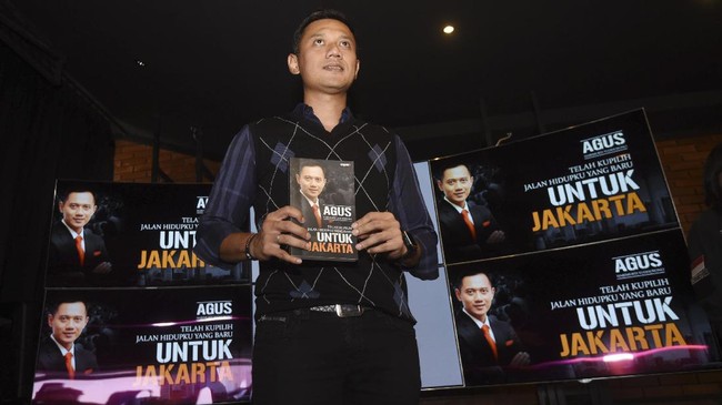 Agus Yudhoyono mendukung pemutaran film Penumpasan Pengkhianatan G-30S/PKI. Menurut Agus, film itu masih relevan agar generasi mendatang tak melupakan sejarah.