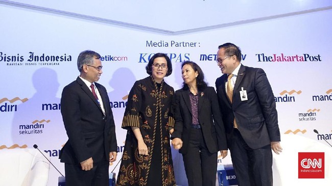Rini Soemarno memamerkan capaian perusahaan pelat merah dalam menciptakan lapangan kerja hingga konektifitas antar pulau di negeri ini.