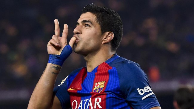 Penyerang Barcelona, Luis Suarez menegaskan timnya berambisi untuk bisa mencetak sejarah besar di Liga Champions saat menghadapi PSG di Camp Nou.