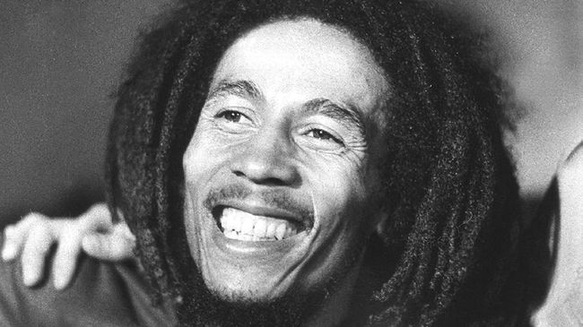 Seorang pebisnis di Inggris menemukan rekaman Bob Marley dari 40 tahun lalu, lembap dan rusak di lantai bawah tanah sebuah hotel.