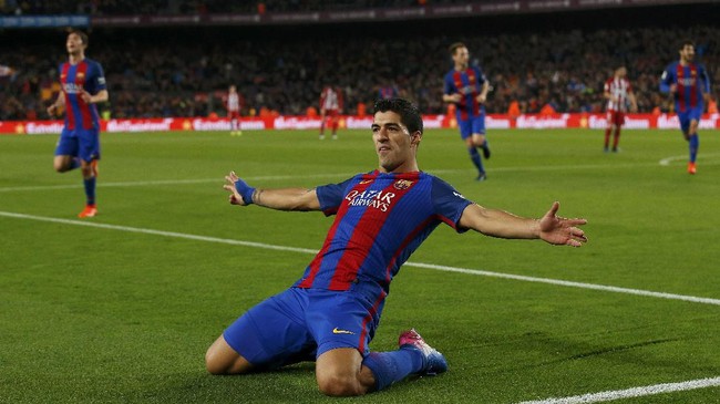 Pada akhir babak pertama, Barcelona berhasil memotong selisih agregat jadi 2-4 atas Paris Saint-Germain di Stadion Camp Nou