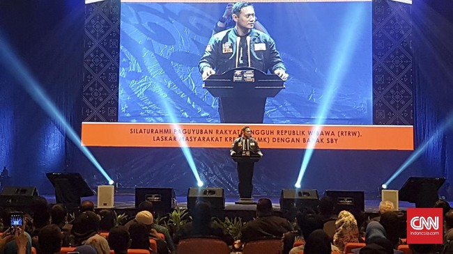 Kampanye Agus di Sentul seharusnya dilaporkan ke KPUD dan Bawaslu karena melibatkan warga ibu kota yang dibawa ke lokasi acara.