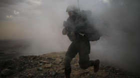 Dibantu Israel, Ratusan 'White Helmets' Suriah Dievakuasi