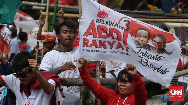 Bawaslu mencatat, sebanyak 600 spanduk terkait dengan alat peraga kampanye, dan 630 spanduk lainnya bernada provokatif.