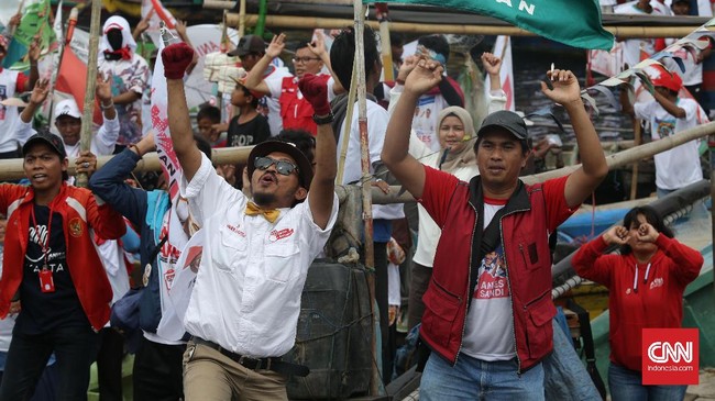 Relawan Anies-Sandi tak mau kejadian Pilpres 2014 terulang. Relawan menggangap Prabowo Subianto kalah karena mereka lengah mengawal kotak suara.