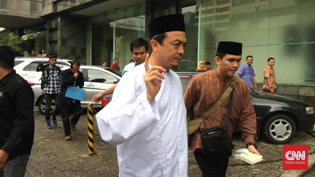 Pengacara dari Ketua GNPF MUI Bachtiar Nasir menyatakan kliennya tidak memiliki hubungan dengan tersangka kasus dugaan pencucian uang, Islahudin Akbar.