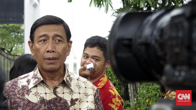 Tiga tokoh hari ini menemui Wiranto untuk membahas rencana pembentukan DKN yakni Romo Magnis, Muladi, dan Masdar Farid Mas'udi.