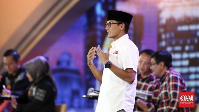 KPU Jakarta membatasi penonton debat sebanyak 120 yang terdiri dari 20 tamu VIP dan 100 tamu pendukung. Ketetapan ini berdasarkan usulan Anies-Sandi.