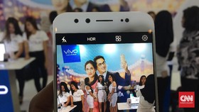 V5Plus, Obsesi Vivo Pada Kamera Selfie