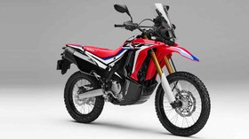 Tren Baru Kaca Spion Motor Sesuai UU Lalu Lintas