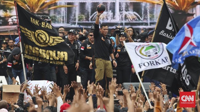 Dalam hari terakhir masa kampanye, Agus juga mengingatkan warga untuk tidak salah memimpin karena berisiko sengsara selama lima tahun.