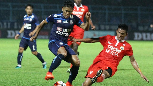 Status menjadi juara Grup B membuat kepercayaan diri Arema FC melambung. Kesebelasan berjulukan Singo Edan itu pasang target rebut gelar juara.