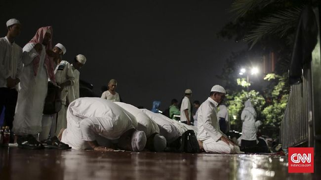 Polisi Tak Kuasa Larang Ribuan Peserta Ijtima Dunia Zona Asia Polda Sulawesi Selatan menyebut Ijtima Dunia Zona Asia yang dihadiri ribuan orang di Gowa, tak mengantongi izin dari polisi karena pertimbangan wabah corona.