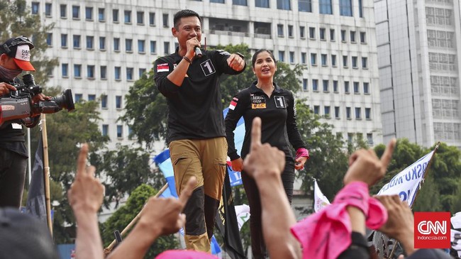 Agus Harimurti terpental setelah proses kampanye panjang dalam ajang Pilgub Jakarta. Kesempatan politik selanjutnya terbuka lebar buat AHY.