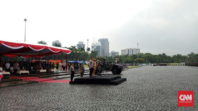 Kapolda Metro Jaya Irjen M Iriawan mengatakan aparat yang terdiri dari 28.000 aparat kepolisian dan 5.000 personel dari TNI siap mengamankan Pilkada DKI.