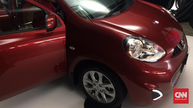 Hasil lelang tersebut cukup mencengangkan sebab mobil barunya saja tidak lebih dari Rp200 juta.