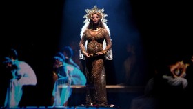 Beyonce Marah atas Tuduhan Penggunaan Penebal Bibir