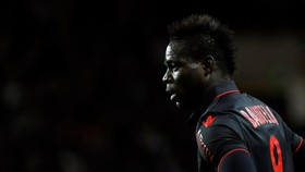 Mario Balotelli Ejek Paris Saint-Germain