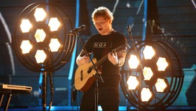 Ed Sheeran dan Katy Perry Resmi Manggung di Glastonbury