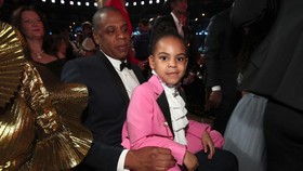 Netizen 'Gagal Fokus' dengan Cara Blue Ivy Diamkan Beyonce