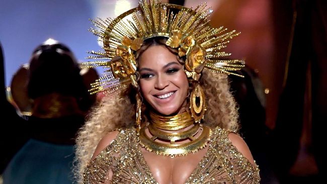 Beyonce menelepon penggemarnya yang menderita kanker langka, di rumah sakit. Ia berkata, "Saya menyukaimu."