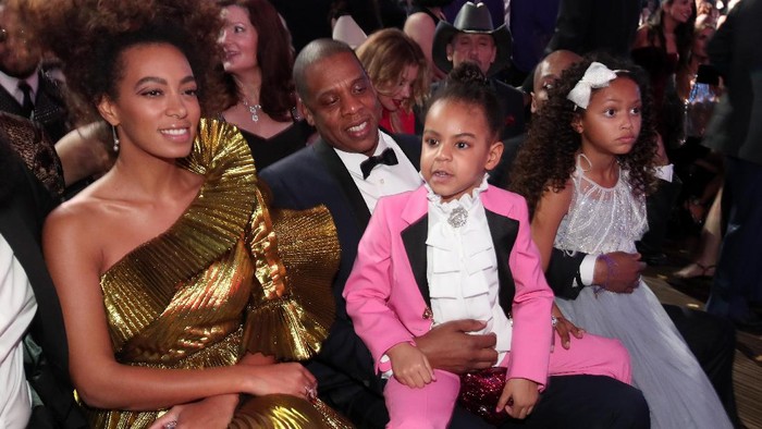 LOS ANGELES, CA - FEBRUARY 12: Hip-Hop Artist Jay-Z and daughter Blue Ivy Carter during The 59th GRAMMY Awards at STAPLES Center on February 12, 2017 in Los Angeles, California.  (Photo by Christopher Polk/Getty Images for NARAS)