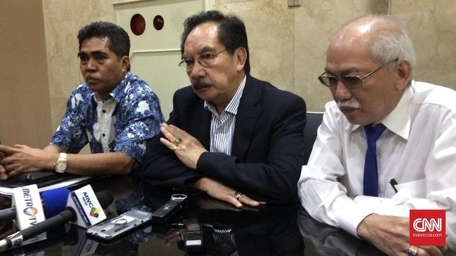 Antasari mengatakan, SBY melalui Hary Tanoesoedibjo meminta agar Aulia Pohan yang terjerat kasus korupsi tidak ditahan oleh KPK.