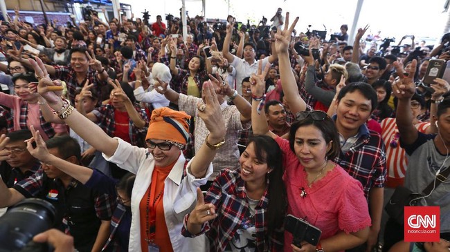 Meski Ahok-Djarot menang, Pilkada Jakarta hampir dipastikan berlangsung dua putaran karena tak ada calon yang meraih kemenangan lebih dari 50 persen.