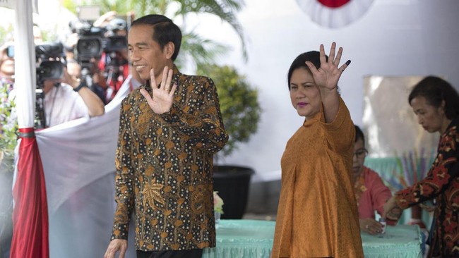 Sejak awal, Istana Kepresidenan memang tidak mengagendakan pemberian atau pertukaran cinderamata dalam kunjungan kenegaraan Raja Salman ke Indonesia.