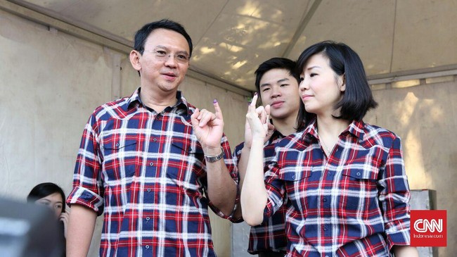 Ahok mengatakan optimis menang satu putaran di Pilkada DKI Jakarta yang dilaksanakan hari ini. Usai mencoblos dia berkunjung ke rumah Megawati.
