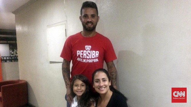 Penyerang Persiba Balikpapan Marlon da Silva menyebut tak sulit bagi orang-orang Brasil untuk beradaptasi dengan kehidupan di Indonesia.