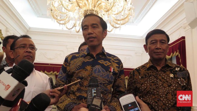 Presiden Jokowi menyatakan, KPK berhak memeriksa setiap orang yang diduga melakukan korupsi dan suap. "Yang tidak benar, diproses hukum saja," ujarnya.
