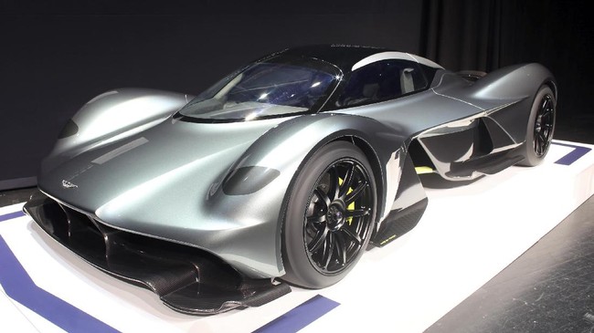 Aston Martin akan merambah ranah mesin tengah pada 2020 mendatang dan masuk dalam persaingan dengan Ferrari 488 juga Lamborghini Huracan.